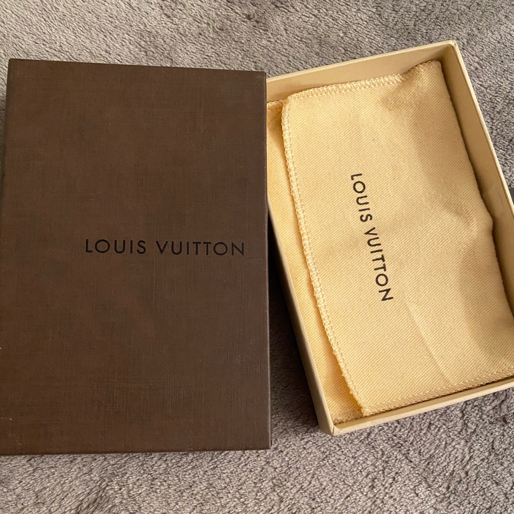 Louis Vuitton Small Box - Picture 2 of 4